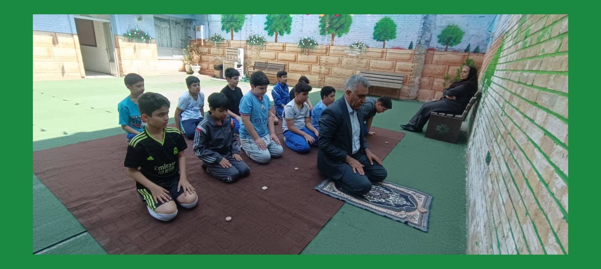 برگزاری نماز جماعت