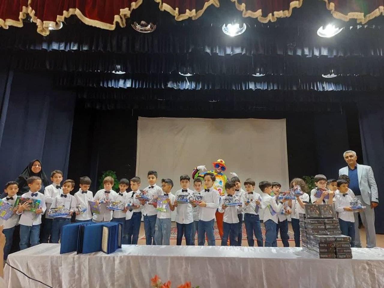 جشن فارغ التحصیلی