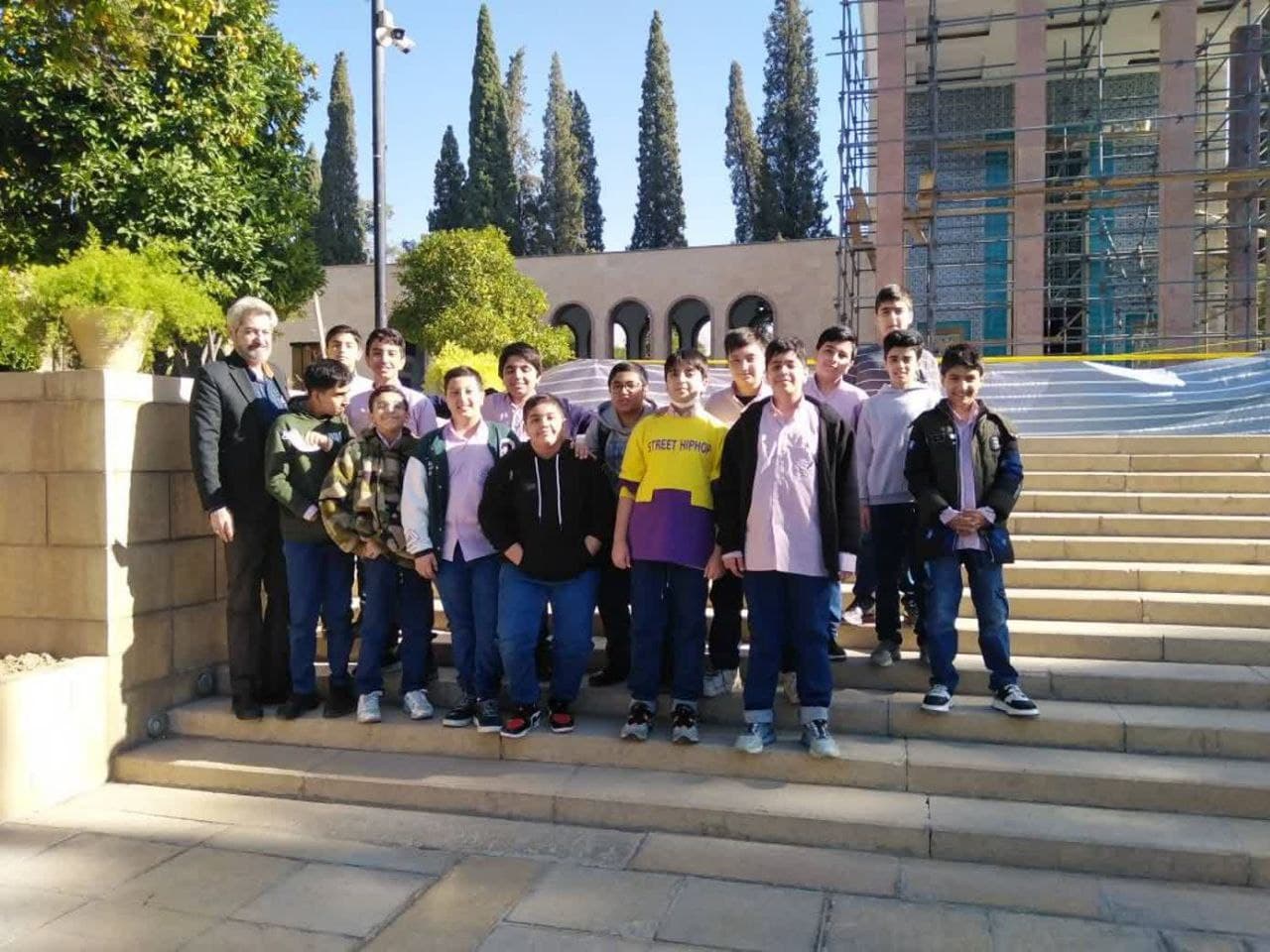 بازدید از آرامگاه سعدی