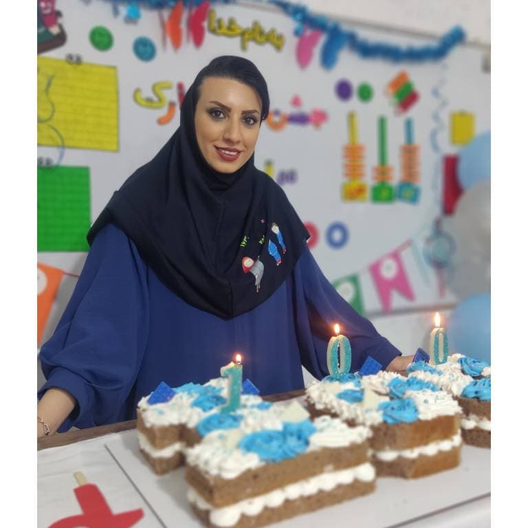 دوم ۱ ( سرکار خانم رئیسی نژاد )