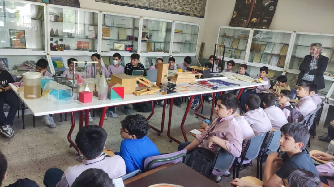 پیش دبستانی و دبستان غیردولتی پسرانه سیمای فرهنگ